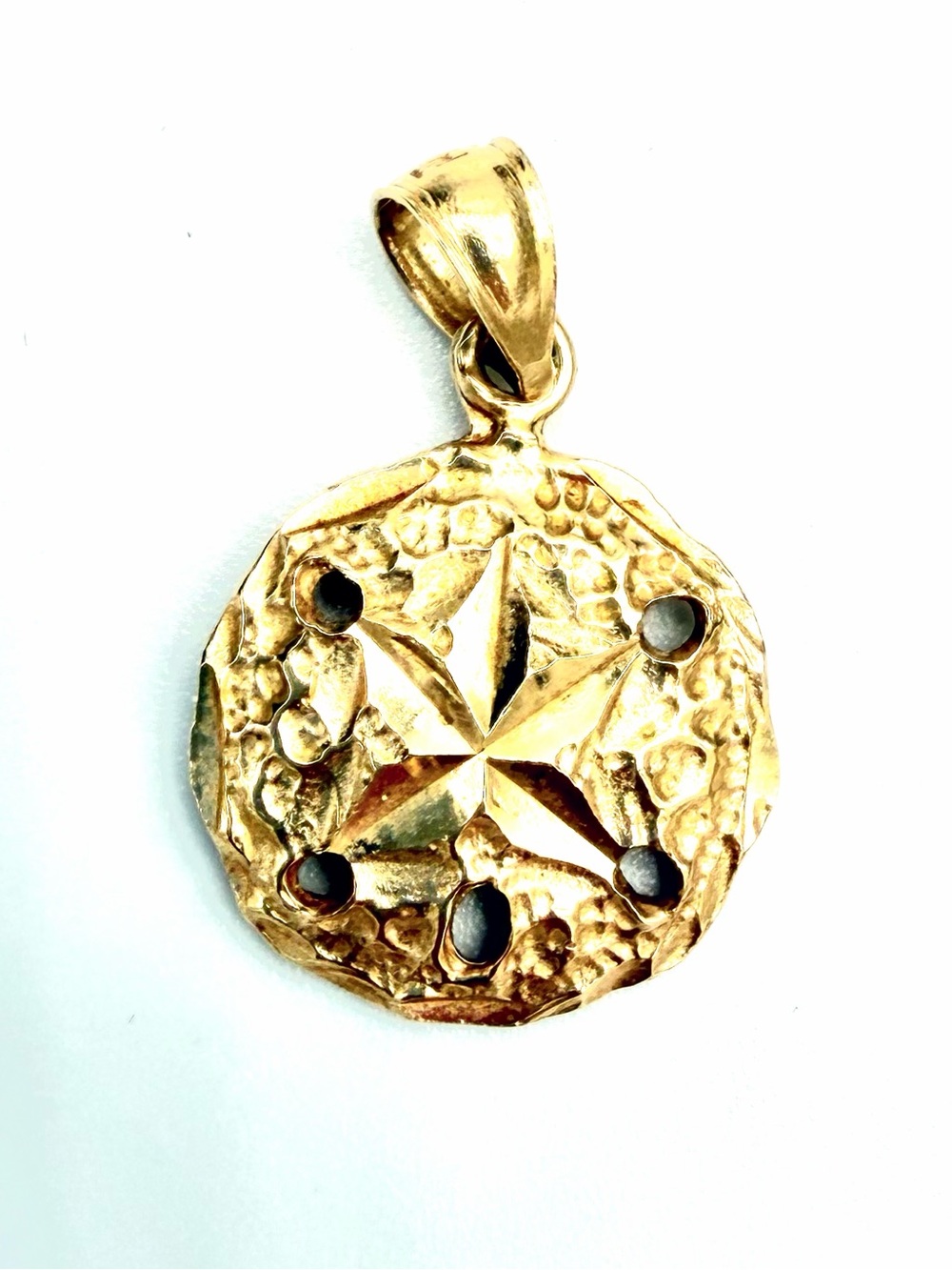 14k Solid Gold Star Sand Dollar Seashell Style Pendant, TH Signed, Vintage
